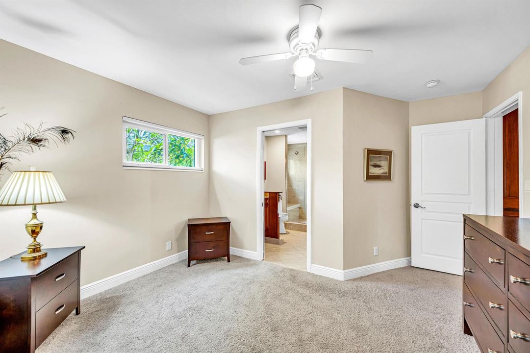 1200 ORANGE ISLE-36