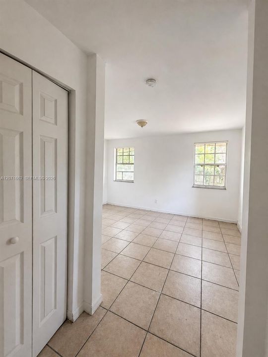 For Rent: $2,900 (3 beds, 2 baths, 2968 Square Feet)