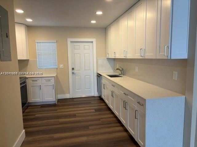 For Rent: $3,100 (3 beds, 2 baths, 2661 Square Feet)