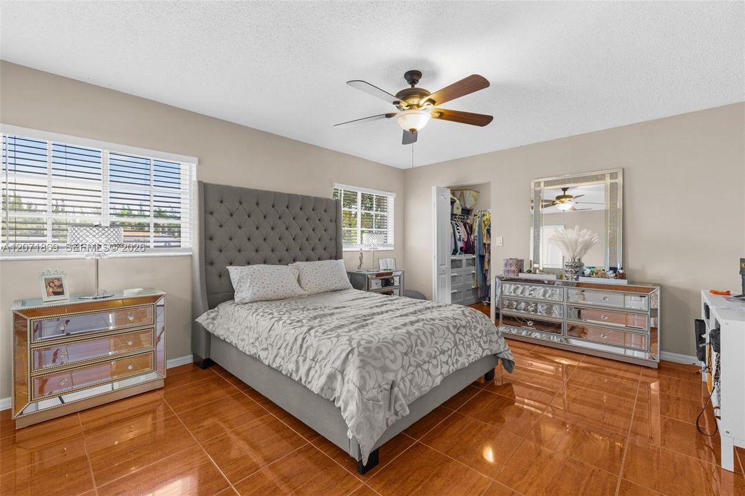 For Sale: $890,000 (4 beds, 3 baths, 2328 Square Feet)