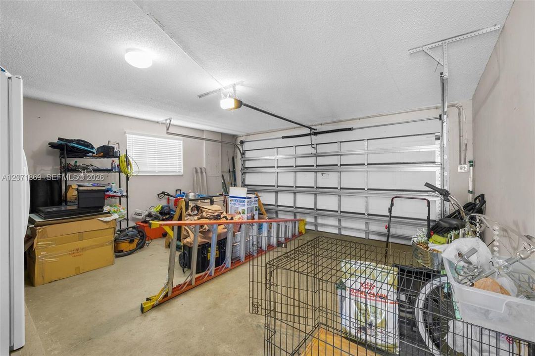For Sale: $890,000 (4 beds, 3 baths, 2328 Square Feet)