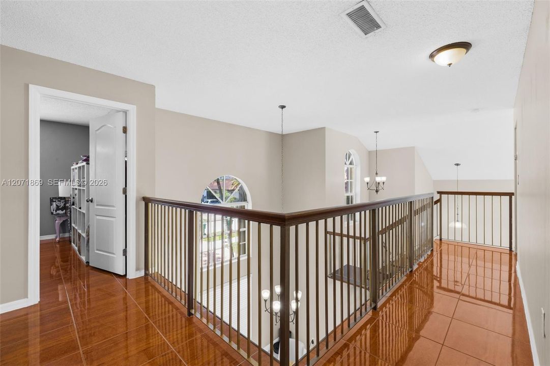 For Sale: $890,000 (4 beds, 3 baths, 2328 Square Feet)