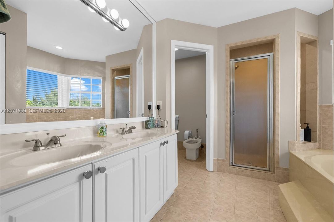 For Sale: $890,000 (4 beds, 3 baths, 2328 Square Feet)