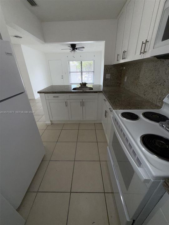 For Rent: $2,000 (2 beds, 2 baths, 750 Square Feet)
