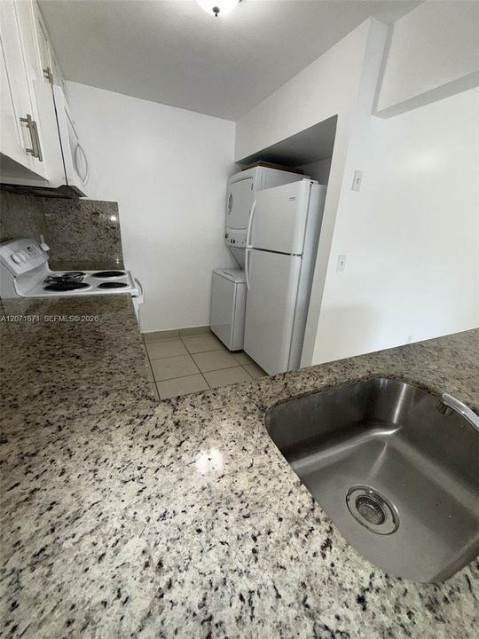 For Rent: $2,000 (2 beds, 2 baths, 750 Square Feet)
