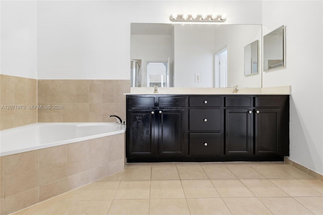 For Sale: $720,000 (3 beds, 2 baths, 2120 Square Feet)