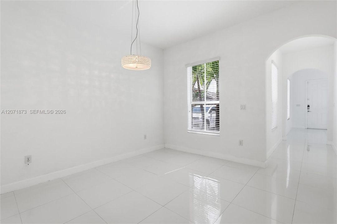 For Sale: $720,000 (3 beds, 2 baths, 2120 Square Feet)