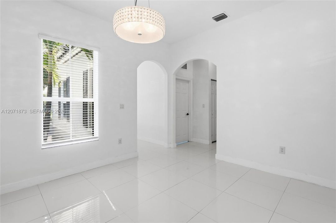 For Sale: $720,000 (3 beds, 2 baths, 2120 Square Feet)