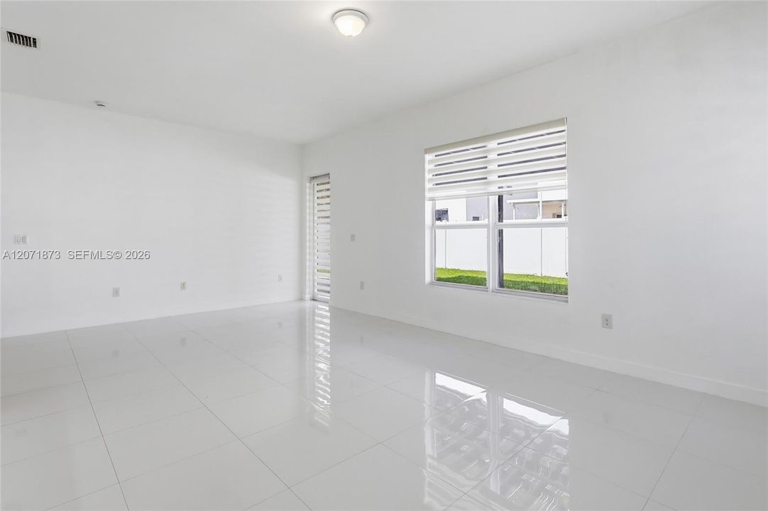 For Sale: $720,000 (3 beds, 2 baths, 2120 Square Feet)