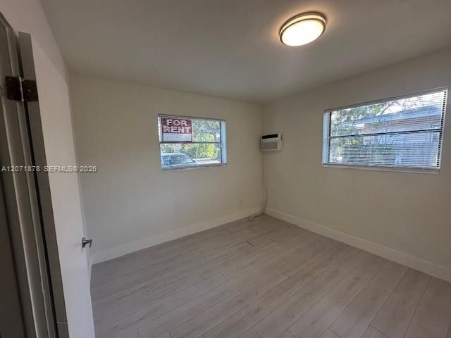 For Rent: $2,200 (3 beds, 1 baths, 1100 Square Feet)