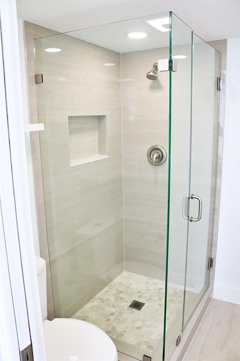Master Bath Frameless shower