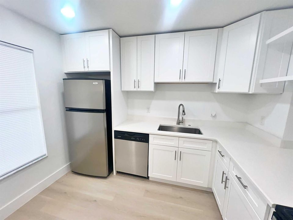 Kitchen 1 (2)