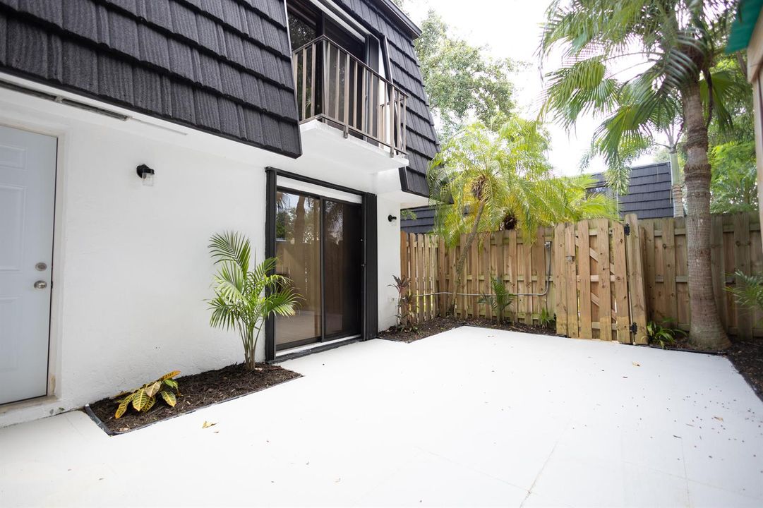 317 Woodland-5