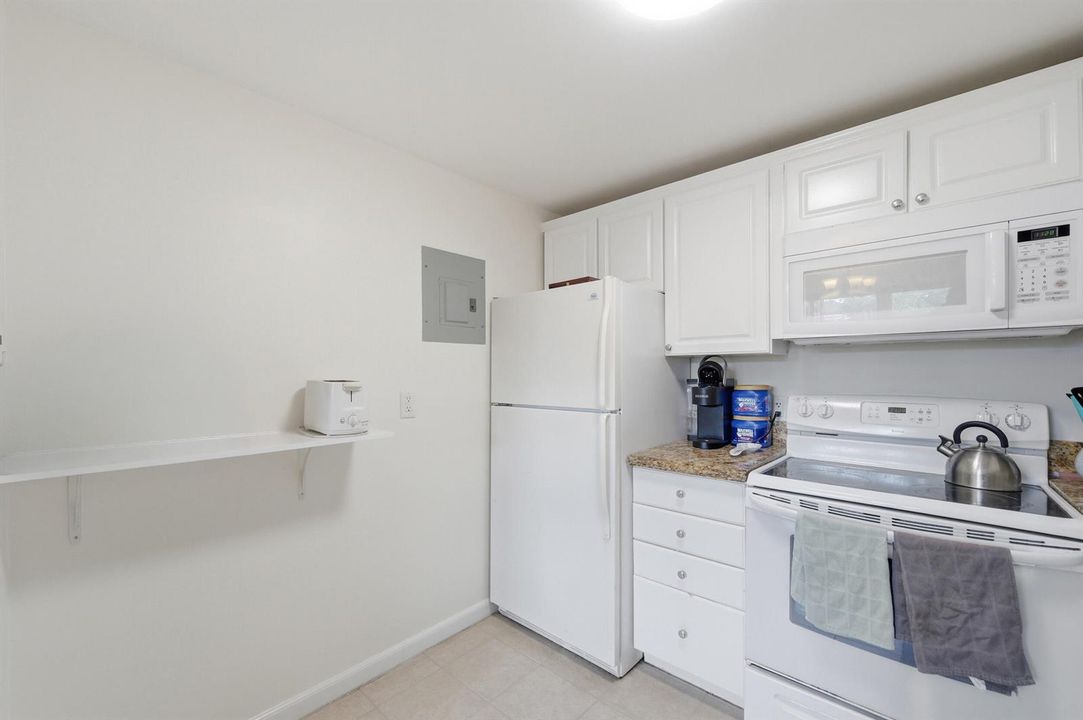11__d4s5576