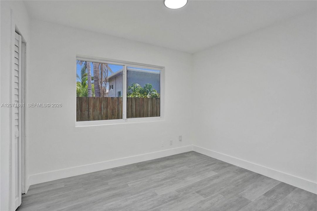 For Sale: $419,900 (3 beds, 1 baths, 1020 Square Feet)
