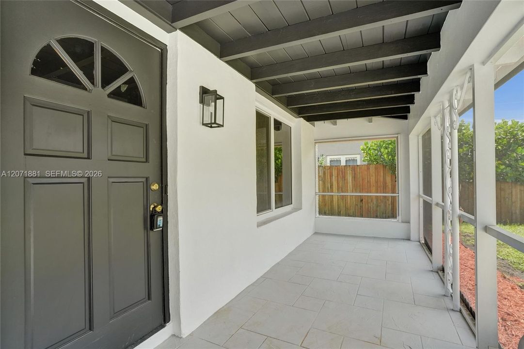 For Sale: $419,900 (3 beds, 1 baths, 1020 Square Feet)