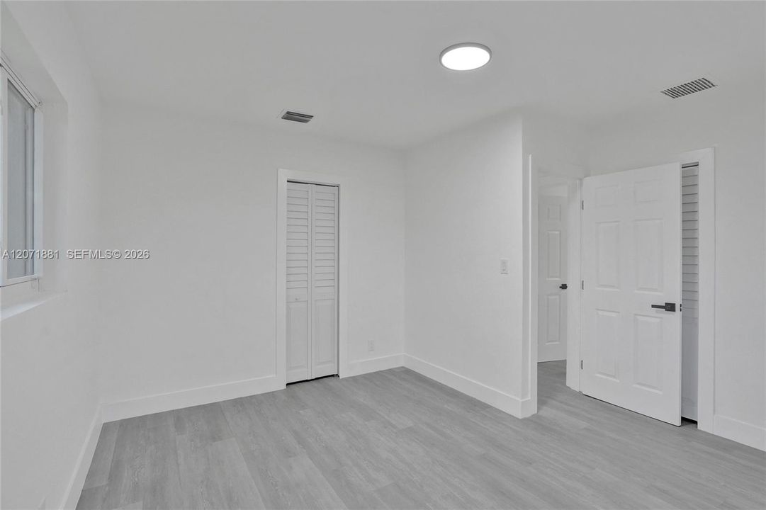 For Sale: $419,900 (3 beds, 1 baths, 1020 Square Feet)