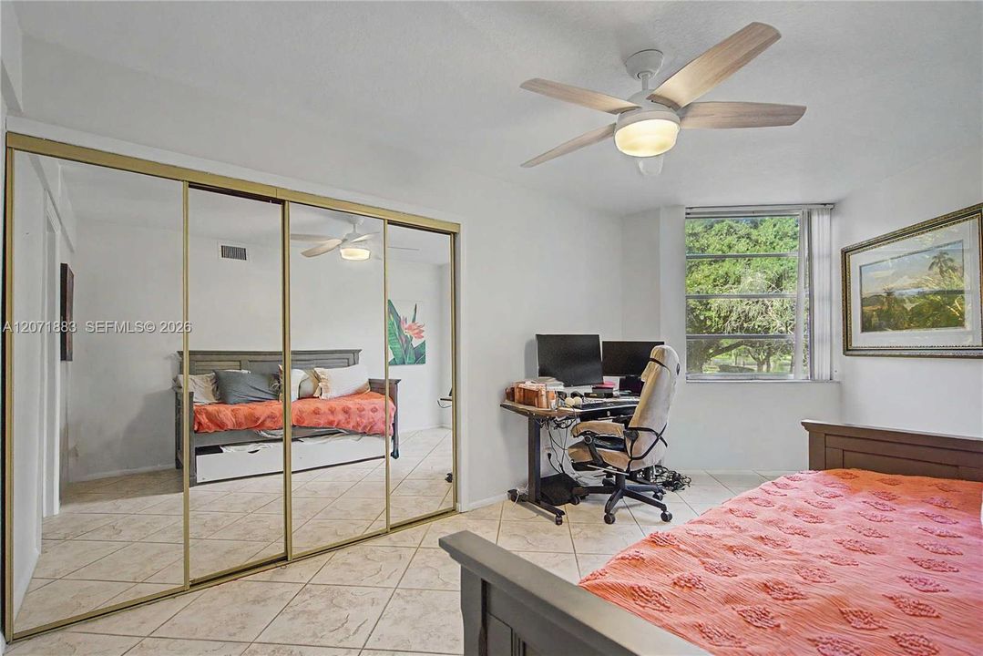 For Rent: $2,450 (3 beds, 2 baths, 1124 Square Feet)