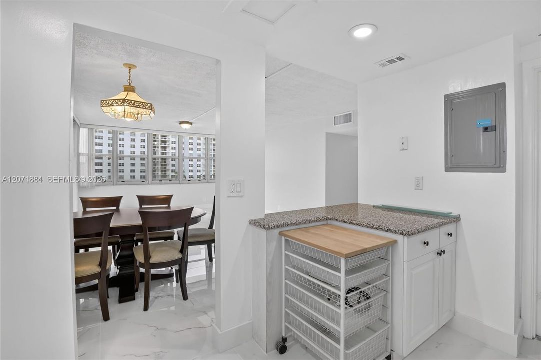 KITCHEN AREA