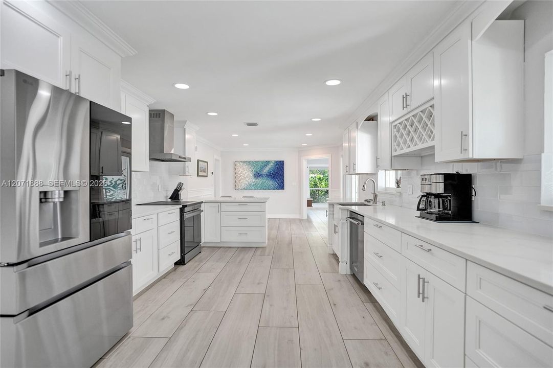 For Sale: $1,349,900 (3 beds, 2 baths, 1709 Square Feet)