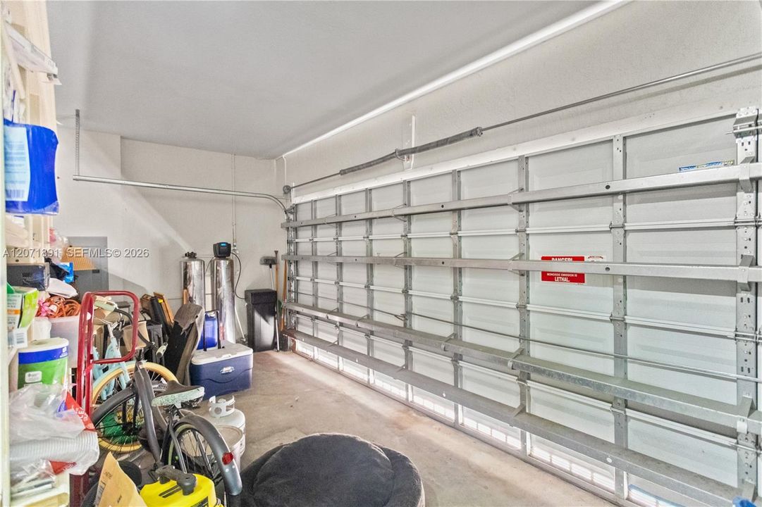 En Venta: $625,000 (3 camas, 2 baños, 2573 Pies cuadrados)