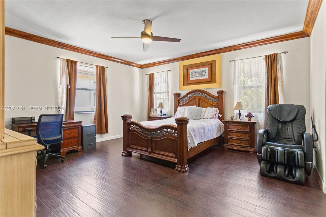 En Venta: $625,000 (3 camas, 2 baños, 2573 Pies cuadrados)