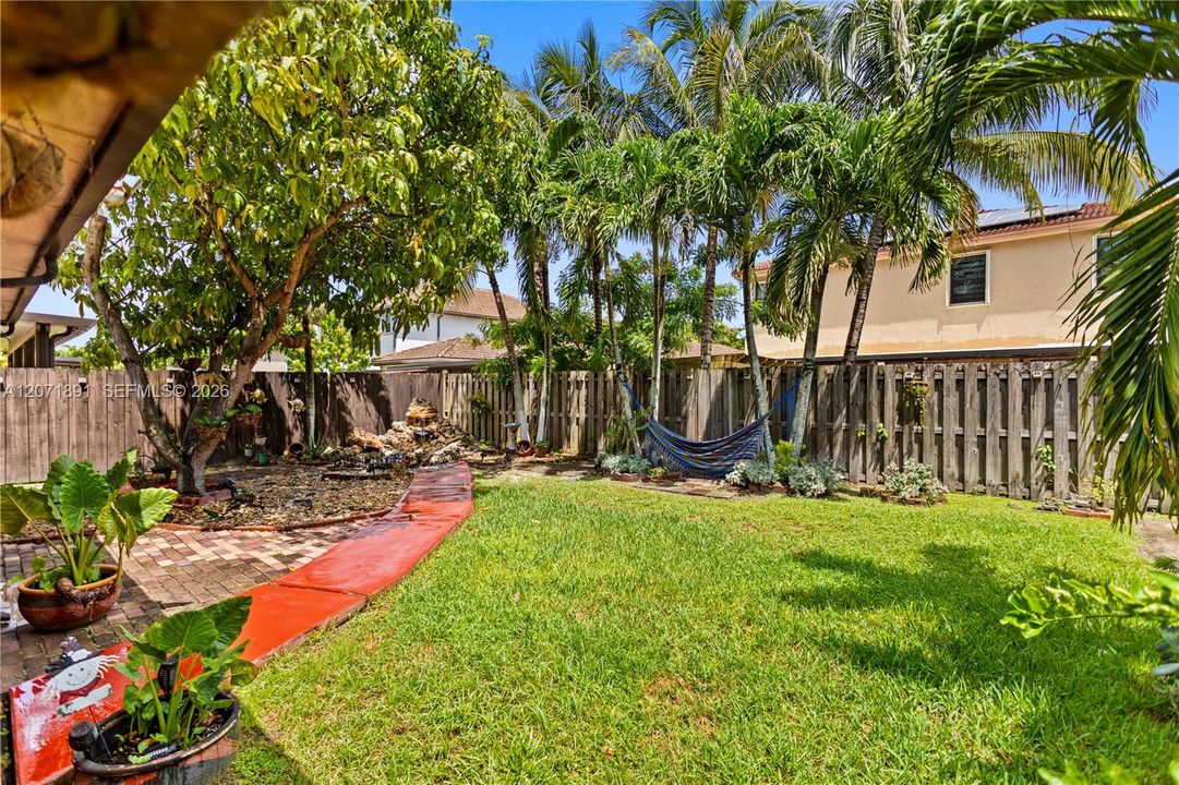 En Venta: $625,000 (3 camas, 2 baños, 2573 Pies cuadrados)