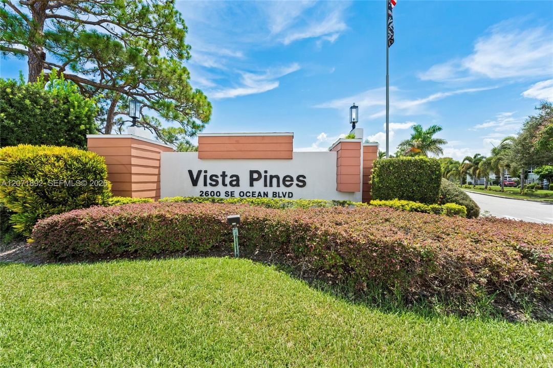For Sale: $150,000 (2 beds, 2 baths, 1089 Square Feet)