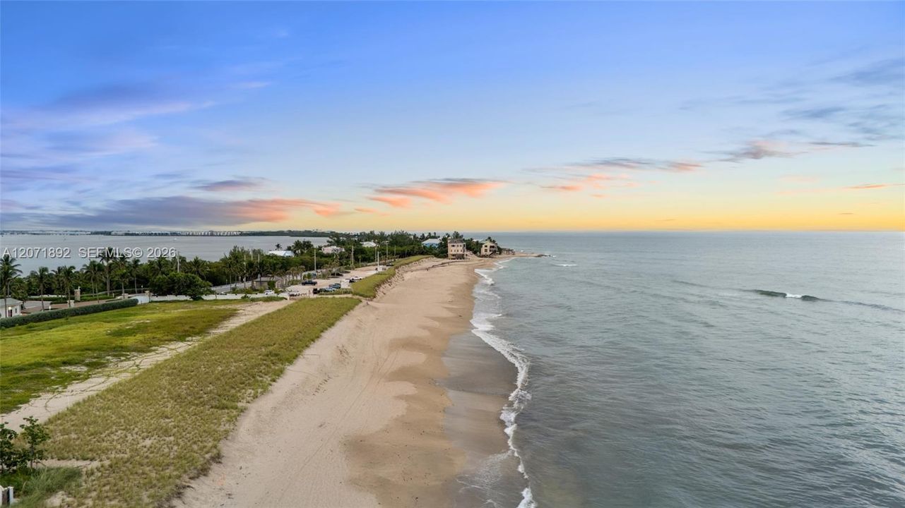 For Sale: $150,000 (2 beds, 2 baths, 1089 Square Feet)