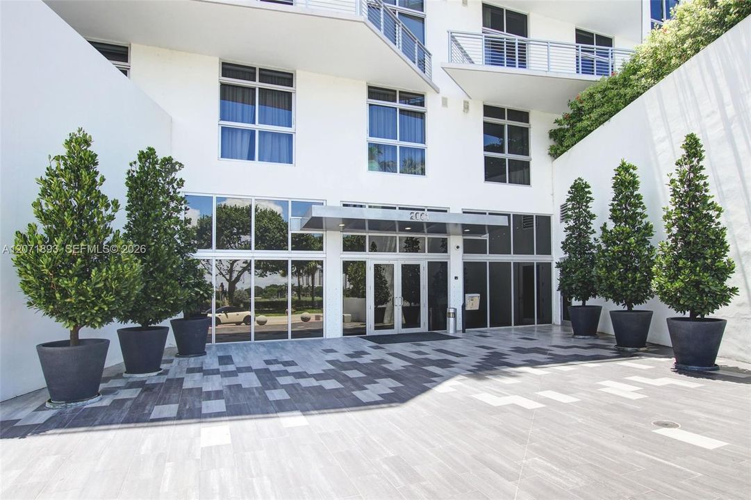 En Venta: $699,000 (1 camas, 1 baños, 966 Pies cuadrados)