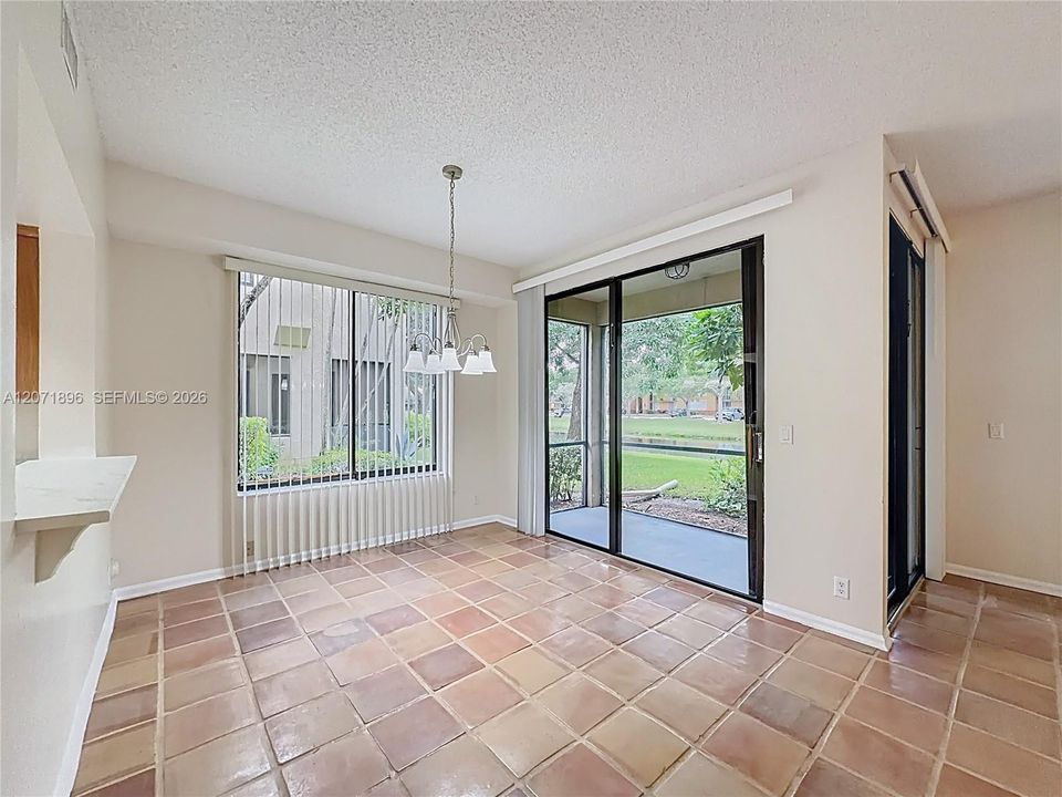 En Venta: $370,000 (2 camas, 2 baños, 1380 Pies cuadrados)