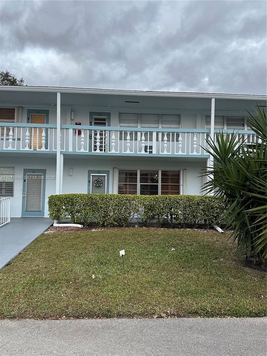 For Sale: $95,000 (1 beds, 1 baths, 700 Square Feet)