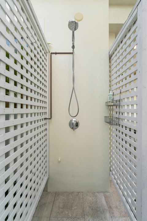 72_76
