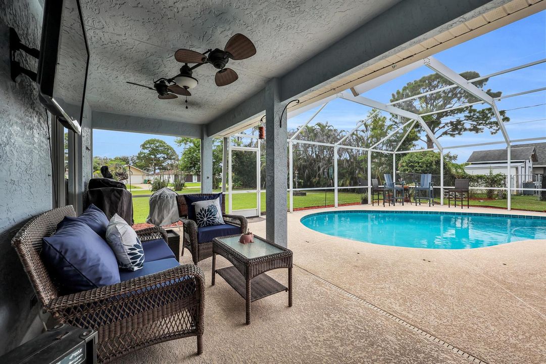 Pool Sitting Area
