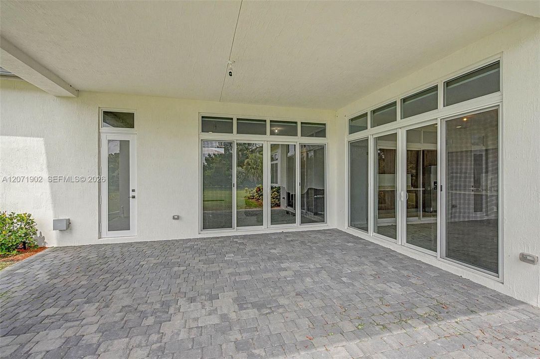 En Venta: $2,325,000 (5 camas, 4 baños, 5318 Pies cuadrados)