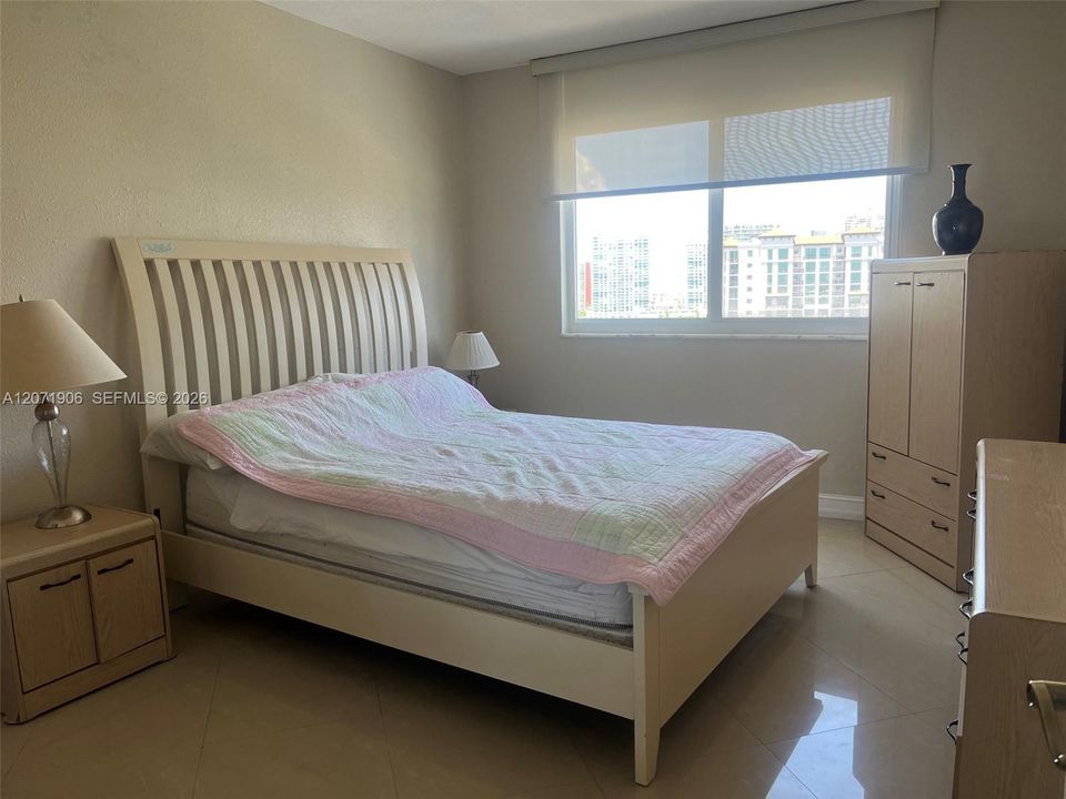 En Venta: $384,600 (2 camas, 2 baños, 1350 Pies cuadrados)