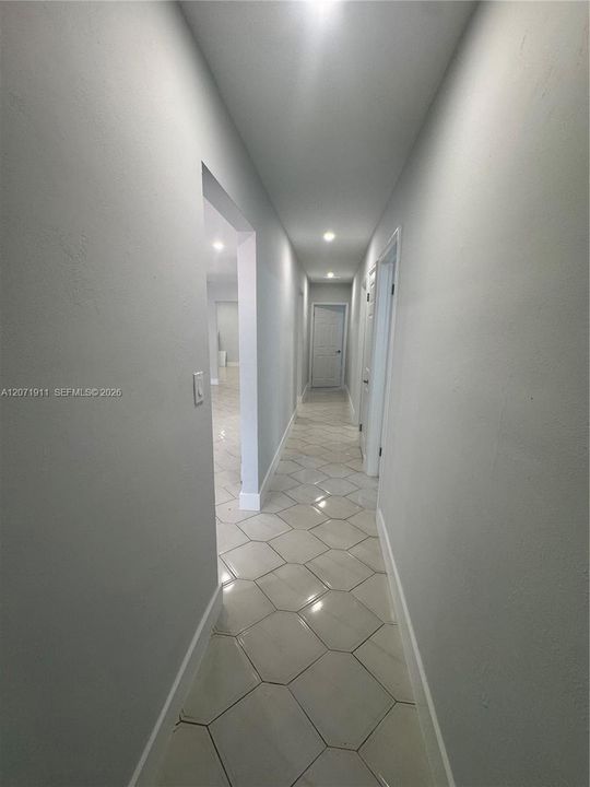 For Rent: $3,500 (3 beds, 2 baths, 2574 Square Feet)