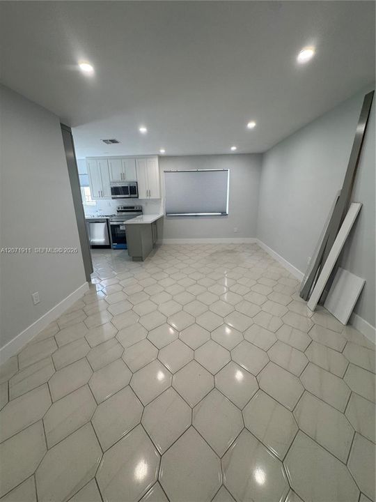 For Rent: $3,500 (3 beds, 2 baths, 2574 Square Feet)