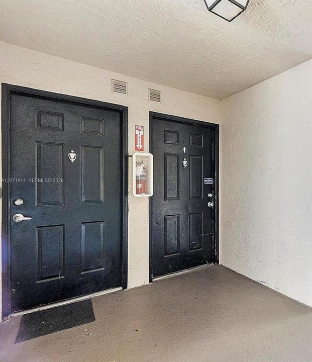 For Rent: $2,500 (3 beds, 2 baths, 1273 Square Feet)