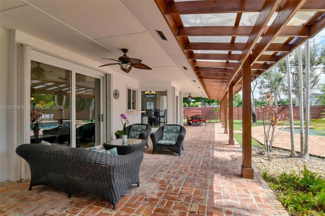 For Sale: $1,749,000 (5 beds, 2 baths, 3031 Square Feet)
