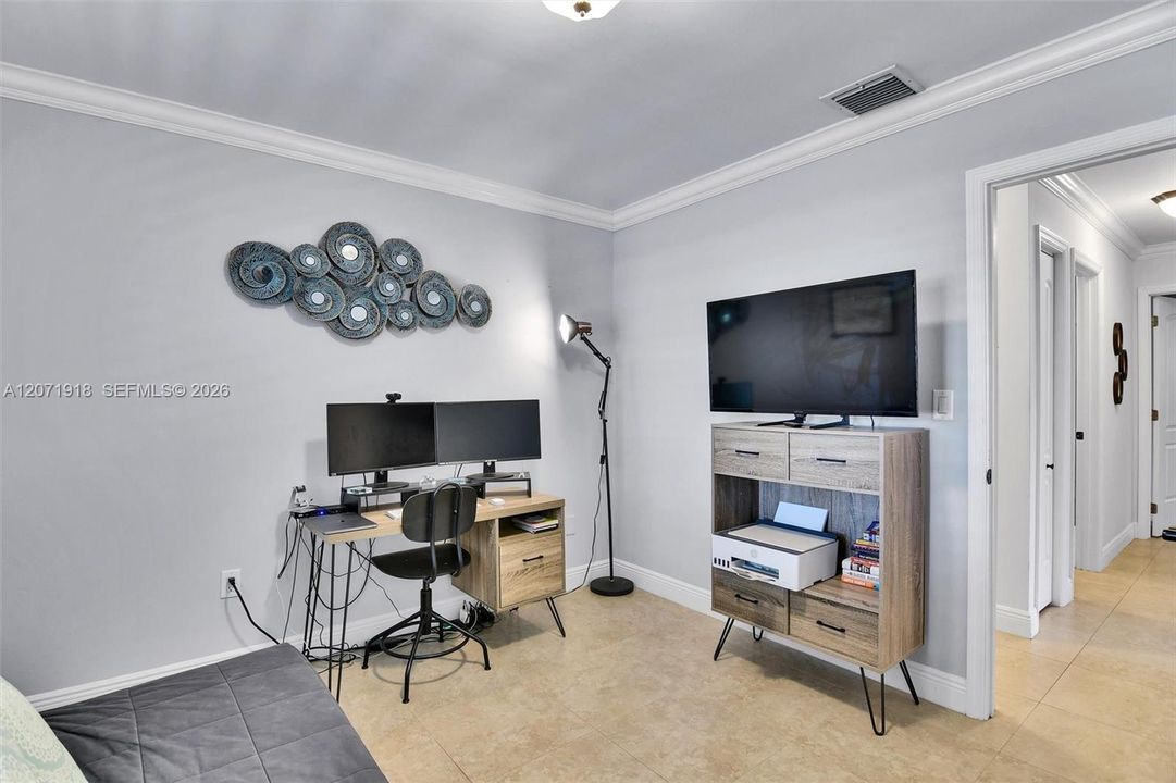 For Sale: $1,749,000 (5 beds, 2 baths, 3031 Square Feet)