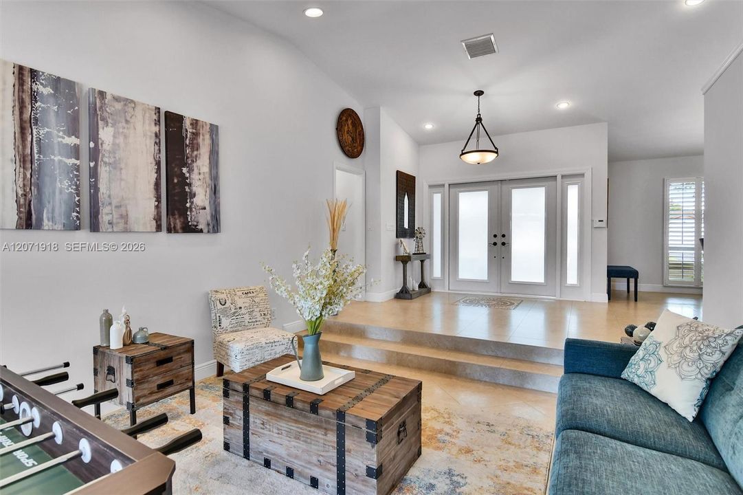 For Sale: $1,749,000 (5 beds, 2 baths, 3031 Square Feet)