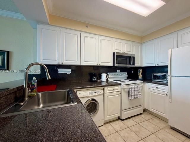 For Rent: $2,000 (0 beds, 1 baths, 590 Square Feet)