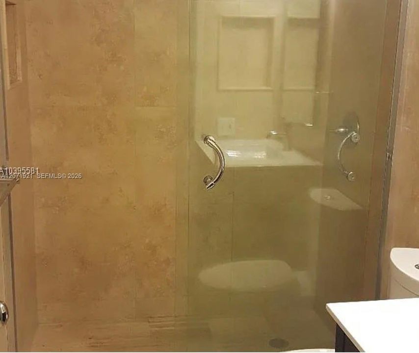 For Rent: $2,499 (1 beds, 1 baths, 689 Square Feet)