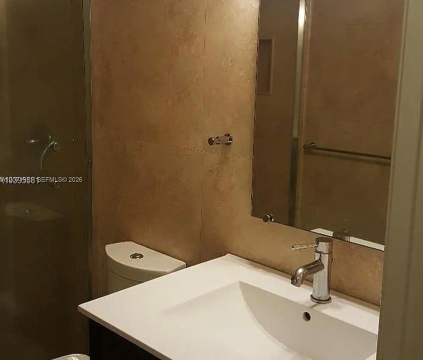 For Rent: $2,499 (1 beds, 1 baths, 689 Square Feet)