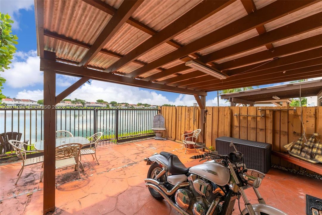 For Sale: $385,900 (3 beds, 2 baths, 1220 Square Feet)
