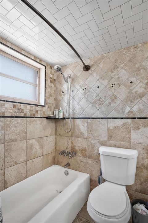 For Rent: $2,300 (2 beds, 2 baths, 1168 Square Feet)