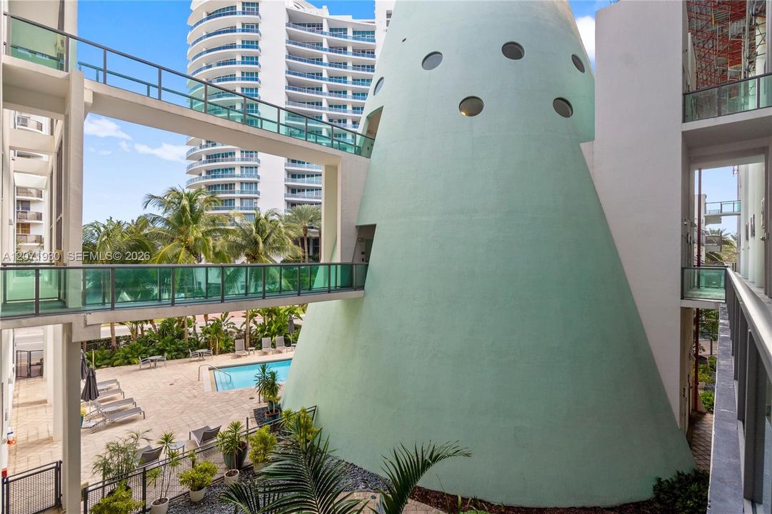 For Sale: $789,000 (2 beds, 2 baths, 1700 Square Feet)