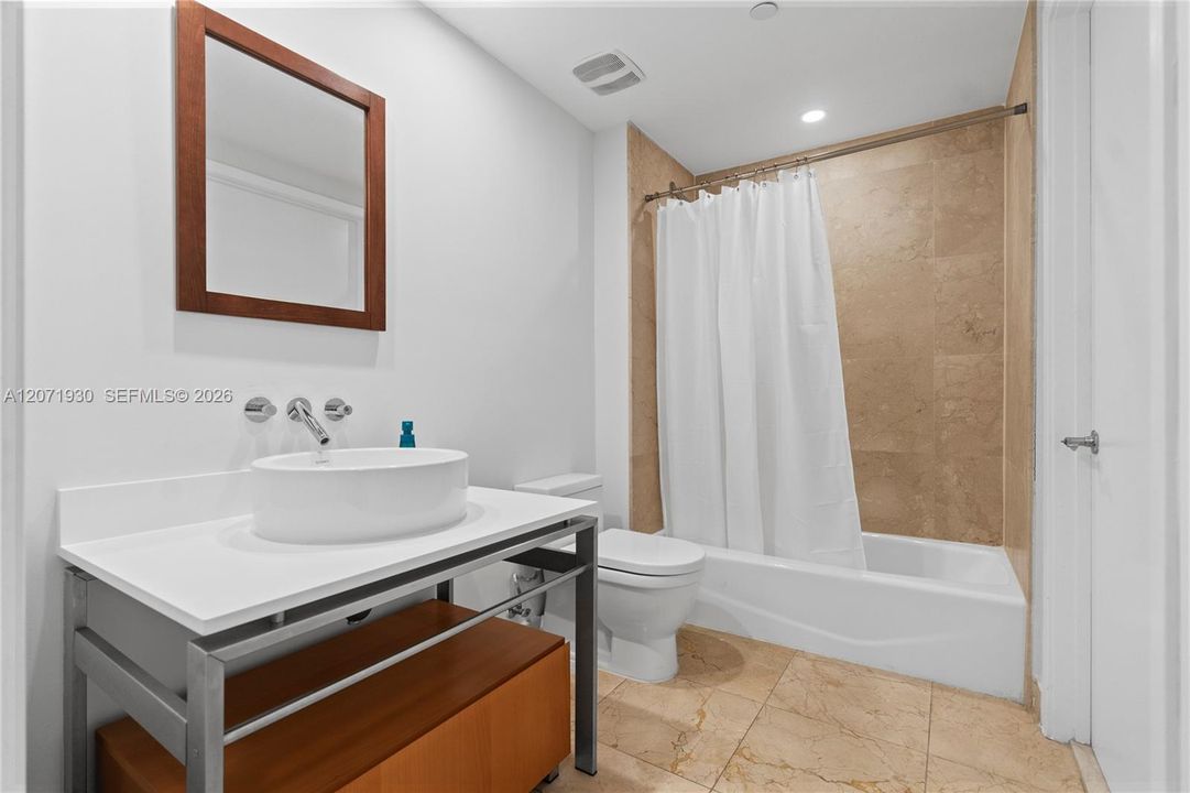 For Sale: $789,000 (2 beds, 2 baths, 1700 Square Feet)