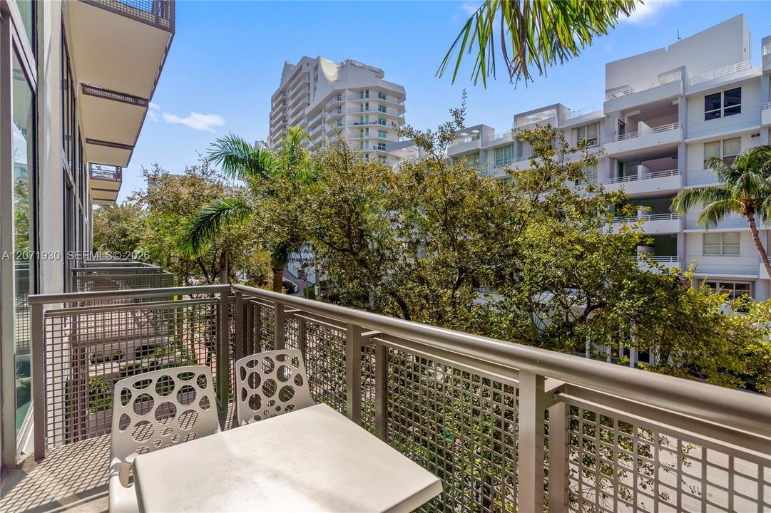 For Sale: $789,000 (2 beds, 2 baths, 1700 Square Feet)